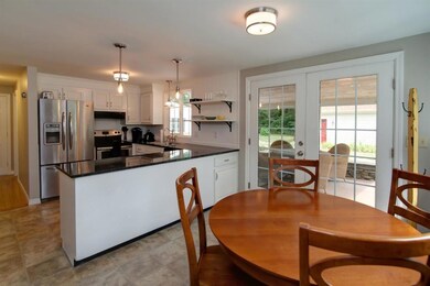 28 Heather Ln, North Falmouth, MA 02556 - photo 5