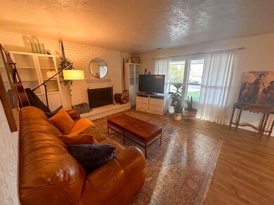 Fireplace in Living Rm
