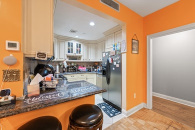 Port Liberté
Port Liberté unit 31, Jersey City, NJ 07305 - photo 3