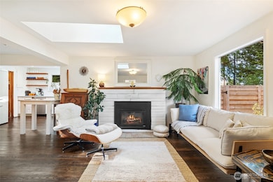 1018 Walnut St, Edmonds, WA 98020 - photo 5