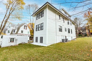 123-125 Mount Vernon St, Newton, MA 02465 - photo 4