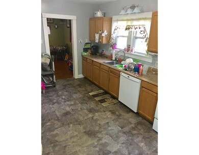 181 Elm St, Greenfield, MA 01301 - photo 5