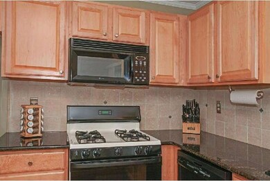 406 Snowflake Cir, Norristown, PA 19403 - photo 7