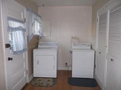55 N James 008