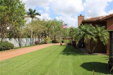 6501 SW 178th Ave, Southwest Ranches, FL 33331 - photo 4