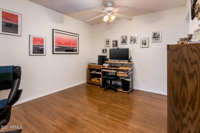 13665 N Garden Court Dr, Sun City, AZ 85351 - photo 4