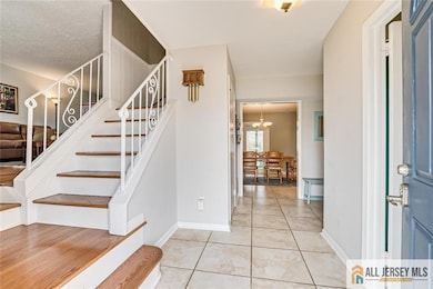 10 Stevens Rd, Kendall Park, NJ 08824 - photo 2