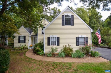 202 Blackthorn Ln, Charlottesville, VA 22902 - photo 3