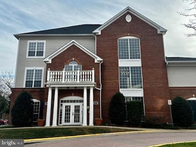 4854 Eisenhower Ave unit 354, Alexandria, VA 22304 - photo 2