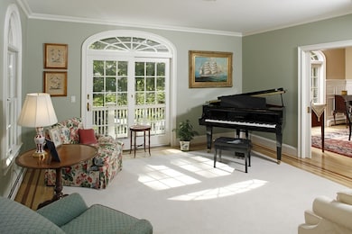 237 Leavitt St, Hingham, MA 02043 - photo 6