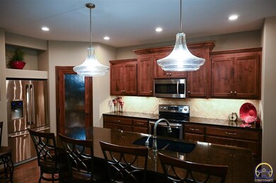 5411 SW Timber Ridge Ln, Topeka, KS 66610 - photo 6