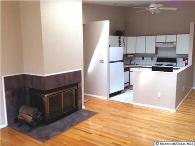 34 Players Cir, Tinton Falls, NJ 07724 - photo 6