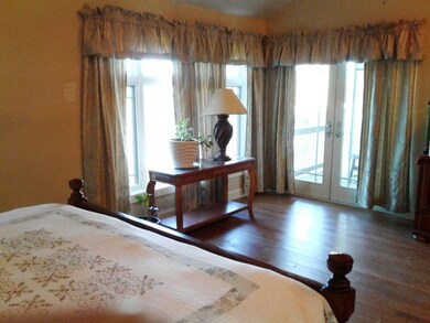 MASTER BEDROOM PATIO DOORS