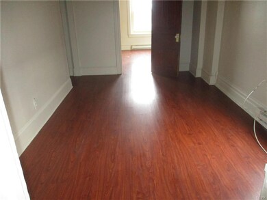 Livingroom #2 brand new allure