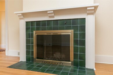 2201 Ridgeway Dr SE, Cedar Rapids, IA 52403 - photo 5