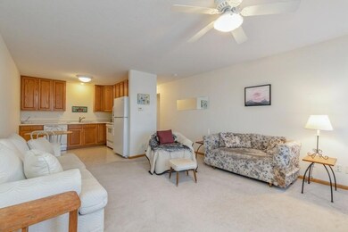 07_2511BristolDr_Unit205_2014_LowRes