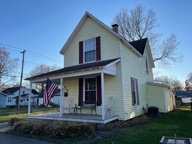 715 8th St, Covington, IN 47932 - photo 3