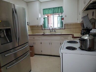 2908 E Willetta St, Phoenix, AZ 85008 - photo 2