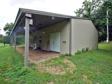 13220 N Pumpkin Hollow, Proctor, OK 74457 - photo 3