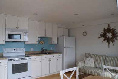 189 E Grand Ave unit 306, Old Orchard Beach, ME 04064 - photo 4