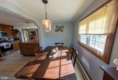 8047 Mentzer Gap Rd, Waynesboro, PA 17268 - photo 7