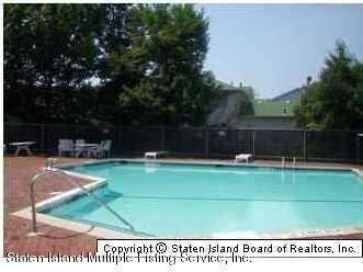 3465 Amboy Rd unit 3A, Staten Island, NY 10306 - photo 3