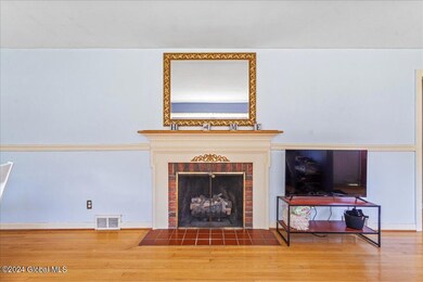 1943 Clifton Park Rd, Schenectady, NY 12309 - photo 5