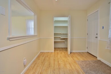 7903 Grenelle Dr, Louisville, KY 40228 - photo 6