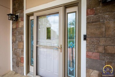 6400 NW Redwood Dr, Topeka, KS 66618 - photo 4