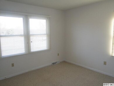 142 Strawberry Ln, Statesville, NC 28625 - photo 7