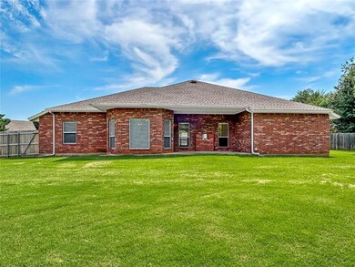 2801 Stonebridge Ct, Norman, OK 73071 - photo 7