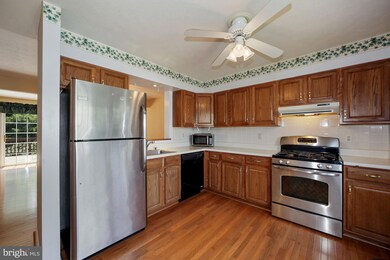 1211 Seron Ct, Sykesville, MD 21784 - photo 5