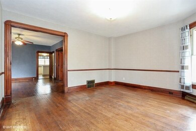 709 E St, La Porte, IN 46350 - photo 4