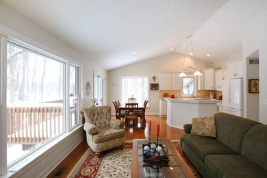 2562 Knapp St NE, Grand Rapids, MI 49505 - photo 3