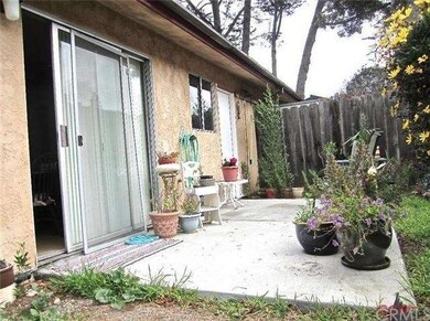 Each unit has a cement patio and private, fenced y