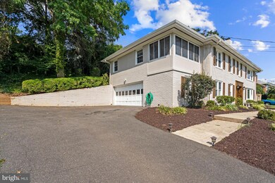 7302 Park Terrace Dr, Alexandria, VA 22307 - photo 4