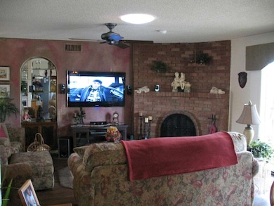 Living Room03