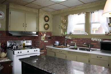 217 W 7th St, Lansdale, PA 19446 - photo 7