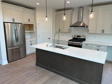 11470 W Tess Creek St, Franklin, WI 53132 - photo 2