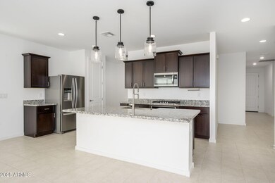 17837 W Pinnacle Vista Dr, Surprise, AZ 85387 - photo 5