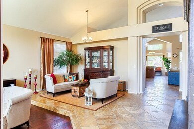 1012 E Mountain Sage Dr-4