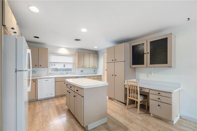 32 Colony Dr, Johnston, RI 02919 - photo 7