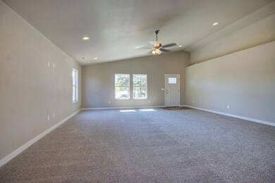 3911 Avenue E, White City, OR 97503 - photo 3