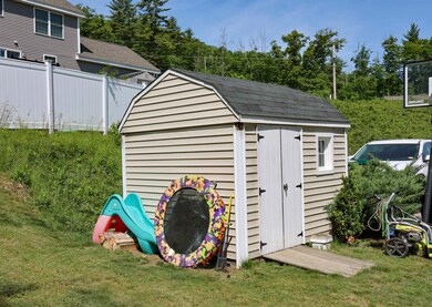 161 Badger Hill Dr, Milford, NH 03055 - photo 3