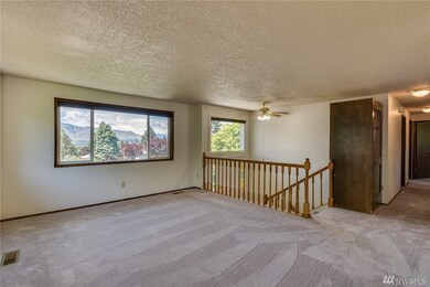 1738 7th St NE, East Wenatchee, WA 98802 - photo 2