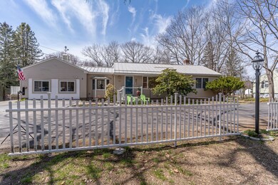 121 Dennett Rd, Kittery, ME 03904 - photo 4