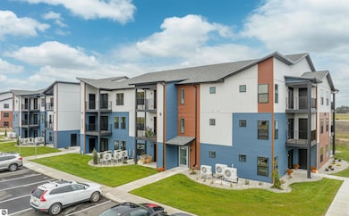 Edge 72, Traverse City, MI 49684 - photo 2