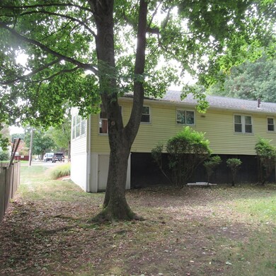 16 Mansfield St, Peabody, MA 01960 - photo 3