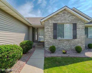 04-Front walkway