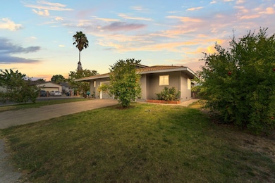 7529 Skelton Way, Sacramento, CA 95822 - photo 2